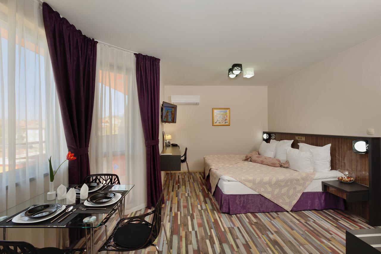 Hotel Hello Hissar Hiszarja Kültér fotó
